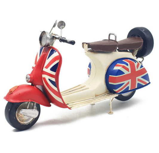 Quadrophenia Alley 32cm Vintage Tin Union Jack Scooter Cream