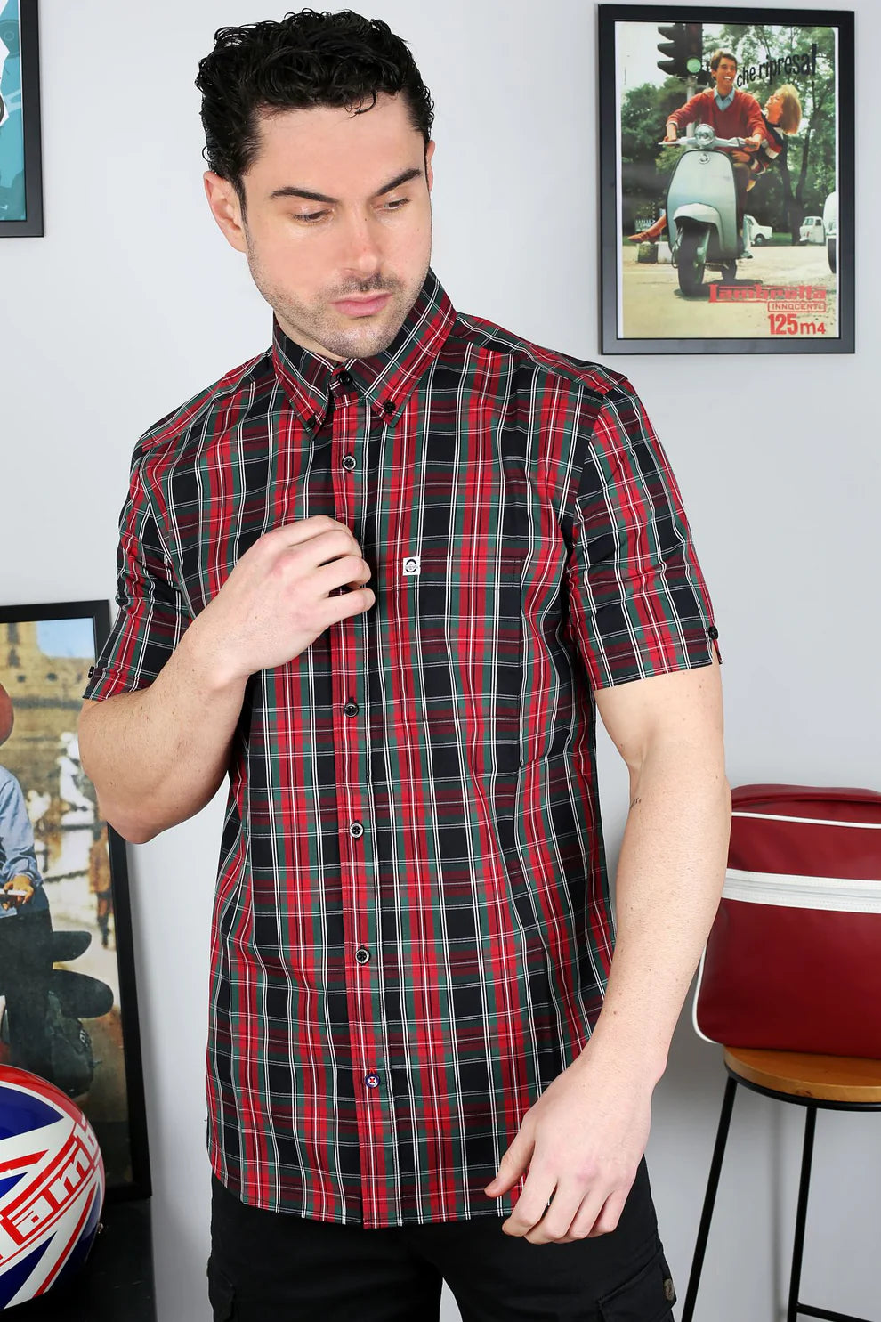 Lambretta Men's RWIS1473 SS Check Shirt Black / Red / Green
